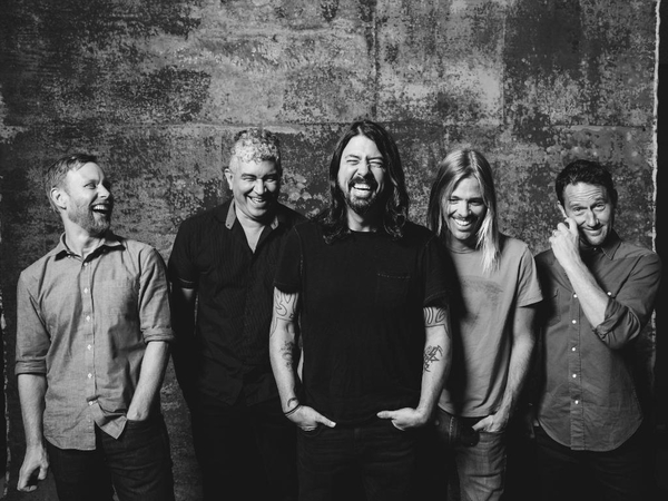 Pirmą kartą į Baltijos šalis atvyksta roko milžinai „Foo Fighters“ 