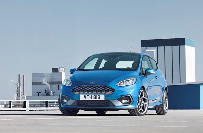 „Ford Fiesta ST“: mažiau cilindrų, daugiau emocijų