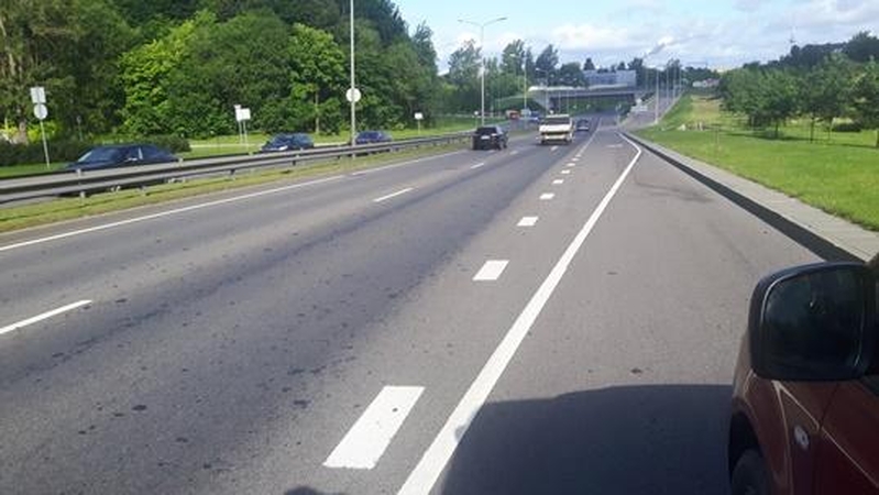 Vilniaus oro uosto rekonstrukcijos darbų vykdytojai suniokojo dalį miesto gatvių