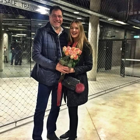 JAV viešintį A. Sabonį su gimtadieniu pasveikino dukra Aušra.