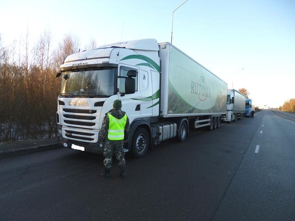 Į Lietuvą bandyta atgabenti Belgijoje vogtą vilkiką