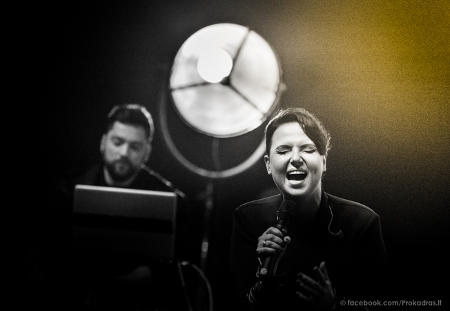 Baigiamasis vasaros akordas – „Leon Somov & Jazzu“ koncertas Kalnų parke