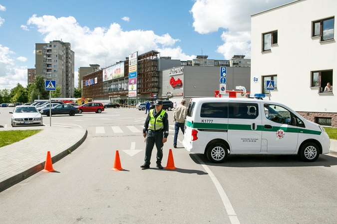 Anonimas pagąsdino apie užminuotą "Maximą" 