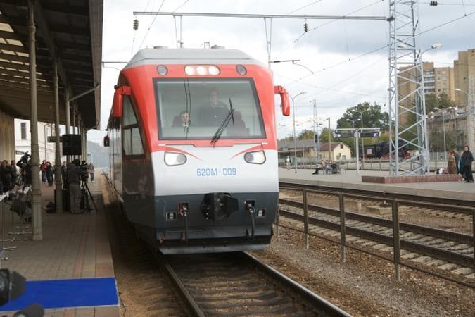 Pernai traukiniais keliavo beveik 4,9 mln. keleivių (daugiausia iš ir į Vilnių)