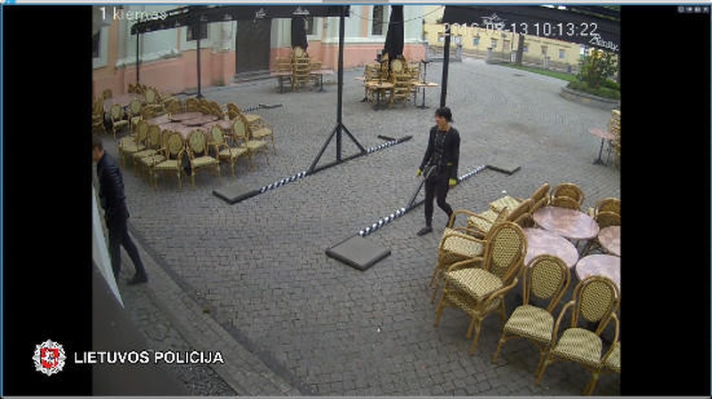 Policija ieško kėdžių vagių