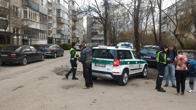 Kas iš tikrųjų įvyko daugiabučio kieme?
