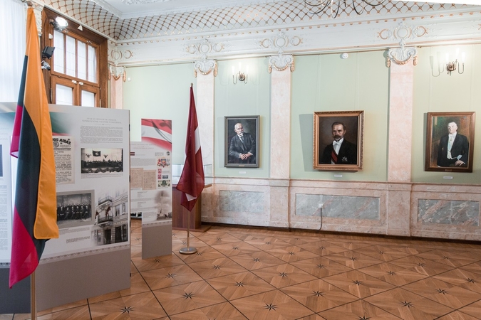 Dviejų kaimynių 100-mečio jubiliejus – vienoje parodoje