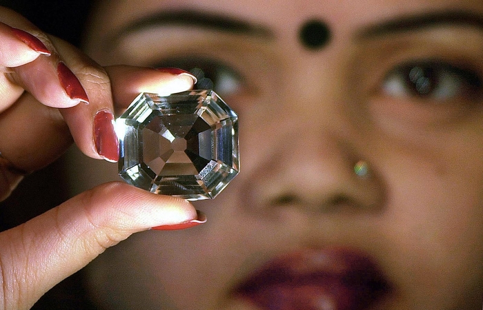 Indija: neįkainojamas deimantas „Koh-i-Noor“ priklauso Britanijai
