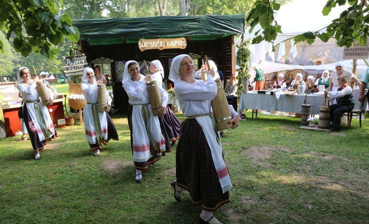 „Rudens sambariuose“ – pagarba darbščiausiems pakaunės gyventojams