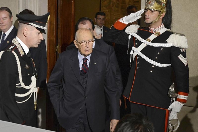 Italijos prezidentas paleido parlamentą 