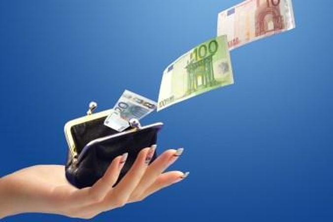 Daugiau kaip 5 tūkst. litų uždirba vos 3,2 proc. Lietuvos gyventojų 