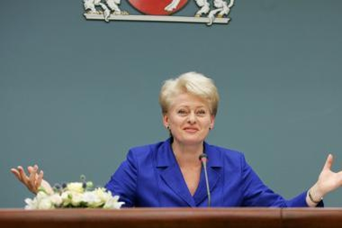 Prezidentė nori, kad opozicija nesužlugdytų biudžeto (papildyta)
