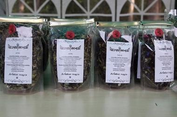 Arbatų degustacija festivalyje „Velnio akmuo“