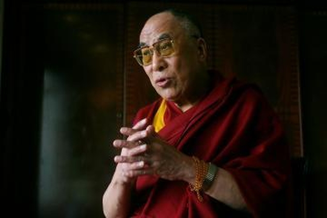 Dalai Lama paguldytas į ligoninę