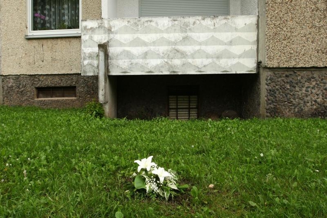 Kaune užsimušė iš 10-ojo aukšto iškritęs vyras