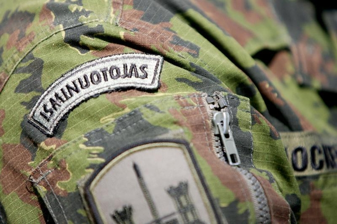 Išminuotojai sunaikino karo laikų granatą ir aviacines bombas