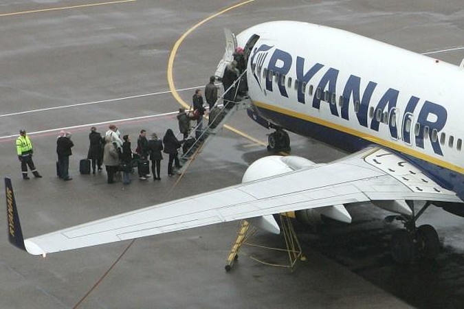 "Ryanair" išryškino Vilniaus ir Kauno oro uostų konkurenciją
