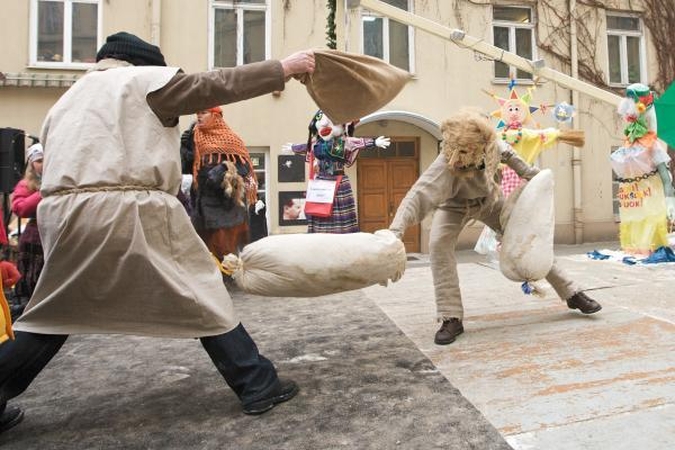 Vaikai Morę jau sudegino