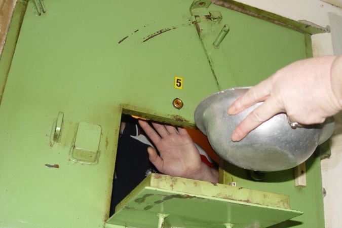 Areštinėje bausmę atliekantis vyras paskelbė bado akciją