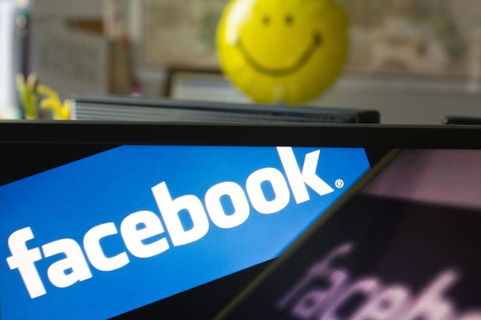 „Facebook“ parduos 25 proc. daugiau akcijų