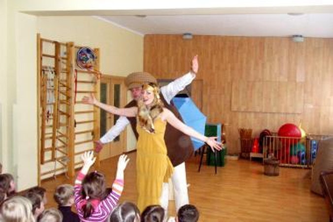 Darželinukai mokomi neišmesti senų baterijų