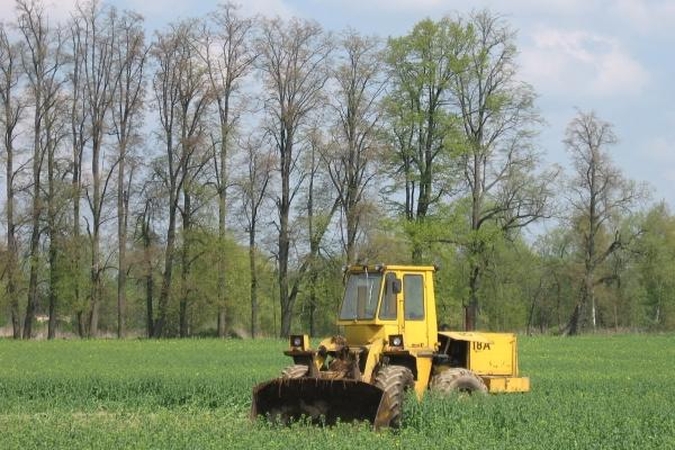 Joniškio rajone žuvo traktorininkas