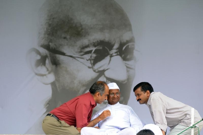 Indijos aktyvistas tęsia bado akciją prieš korupciją