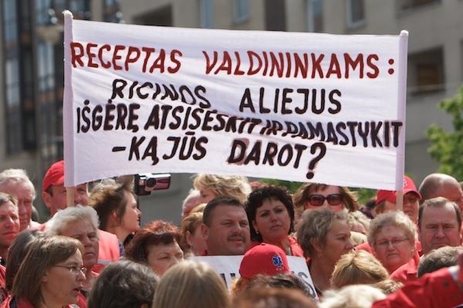 Dauguma gyventojų mano, kad Vyriausybės sprendimai pakenkė jų gyvenimo kokybei 