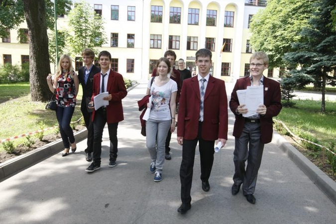 Biologijos egzamine nepasirodė 40 abiturientų 