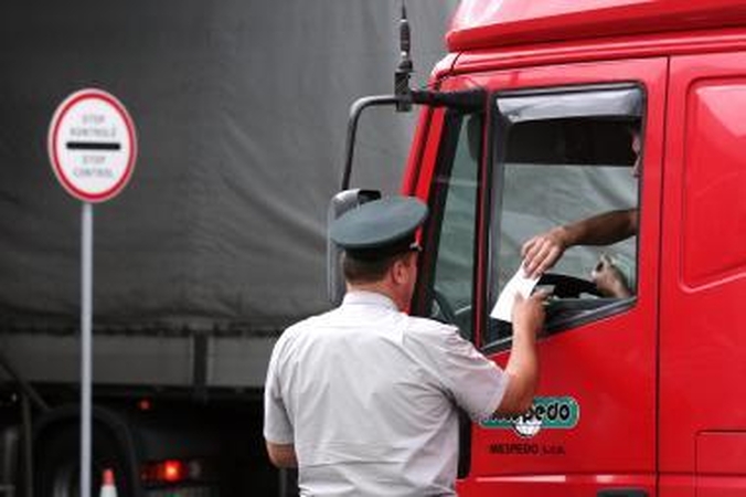 Šiemet per valstybinę sieną brovėsi daugiau pažeidėjų