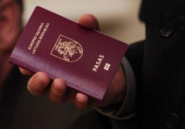 Dvigubos pilietybės "geografija" plečiama į ES, NATO šalis, Rusiją ir Baltarusiją