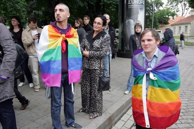 Gėjų parado oponentai buriasi tinkle "Facebook"