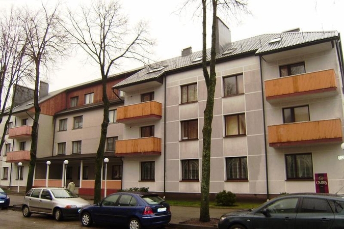 Naujajame Palangos savivaldybės pastate jau triūsia meistrai