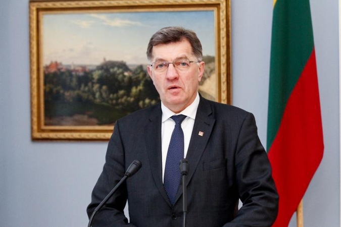 Premjeras: minimali alga artimiausiu metu nebebus didinama