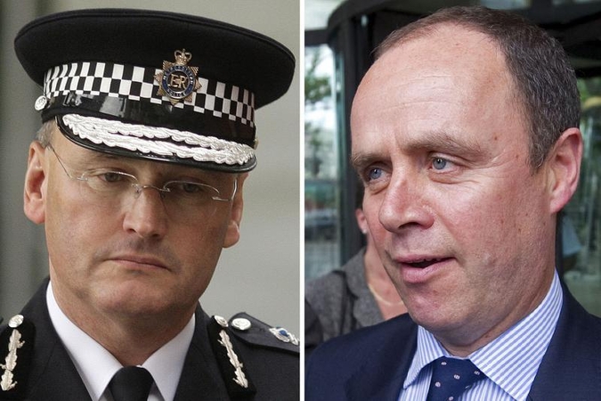 Pasiklausymo skandalas Anglijoje: traukiasi Londono policijos vadovo pavaduotojas