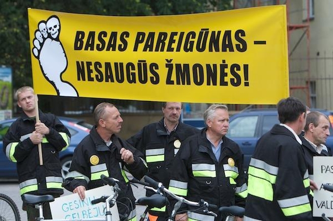 Policijos pareigūnai ketina protestuoti