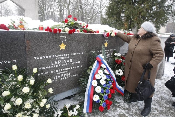 KT: tarnavusiųjų sovietų armijoje statusas negali skirtis