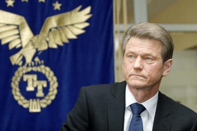 Siūloma neleisti R. Paksui tapti prezidentu, premjeru, ministru