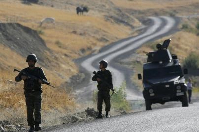 Turkijoje sprogusi bomba pasiglemžė 9 karių gyvybes
