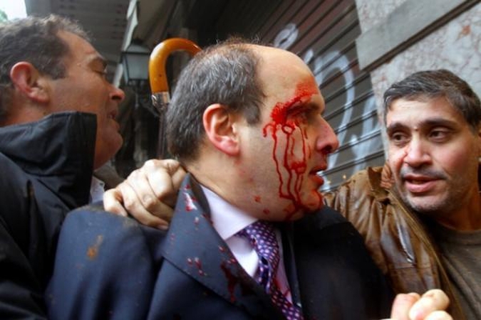 Graikijoje - kruvini protestai prieš diržų veržimo politiką