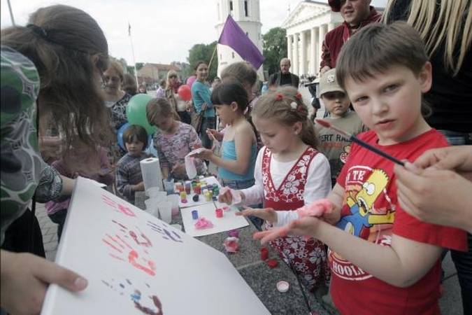 Vaikų gynimo dienos paminėjimas užpykdė bažnyčią