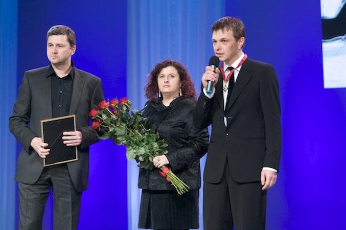 Teatro žmonėms - „Auksiniai scenos kryžiai“
