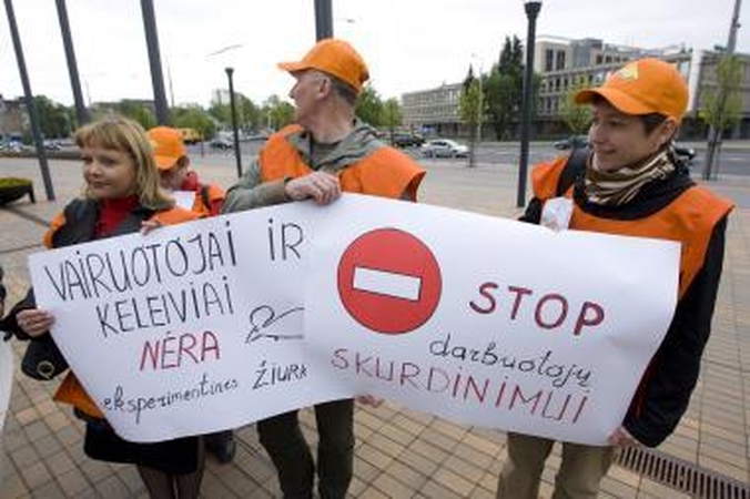 "Vilniaus troleibusų" darbuotojai: alga mažės - bus streikas 