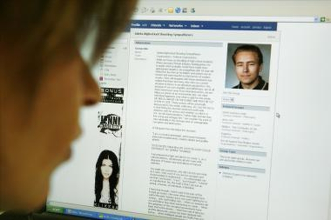 „Office 2010“ bus susietas su „LinkedIn“, „Facebook“ ir „MySpace“