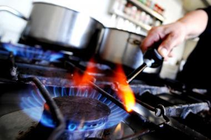 Nuo liepos dujos brangs, elektra pigs