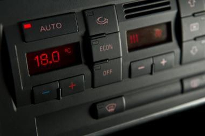 Kada automobilio kondicionierius tampa priešu