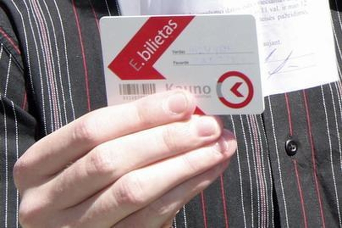 Nuo rugpjūčio popierinių mėnesinių bilietų nebebus