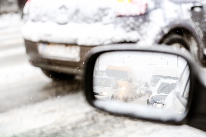 Per avariją kelyje „Via Baltica“ sužaloti bent trys žmonės