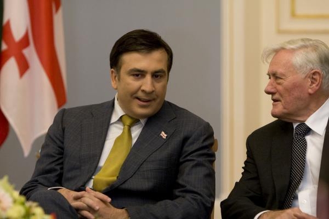 M. Saakašvilio partija per rinkimus susigrums su milijardieriumi 