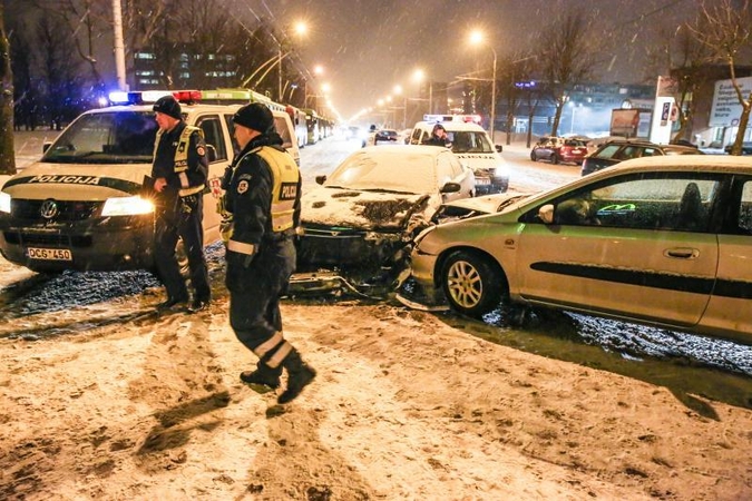 Pernai Kauno gatvėse – mažiau avarijų, bet daugiau žuvusiųjų